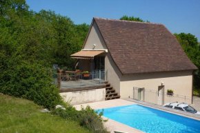 Maison spacieuse à Loubressac avec piscine privée